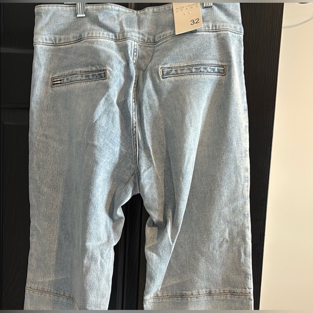 Alice & Olivia NWT SZ 32 jeans - Picture 4 of 7
